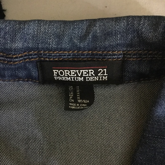 Cropped Denim Jacket - Picture 4 of 4